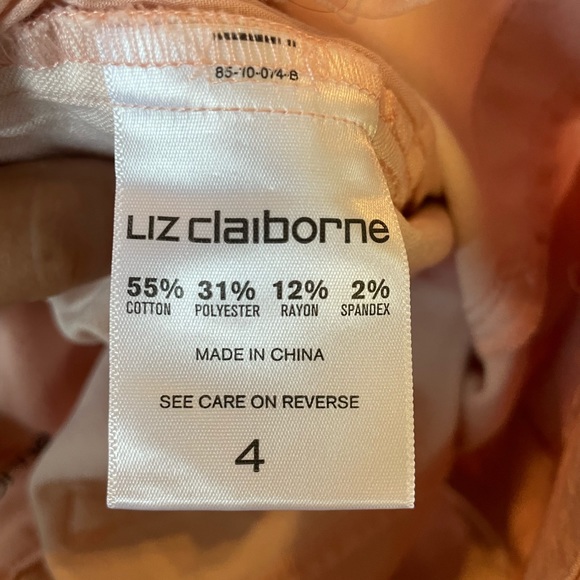 Liz Claiborne Classic Shorts Flat Front Side Slits Super Stretch Pink Size 4 - Picture 6 of 6